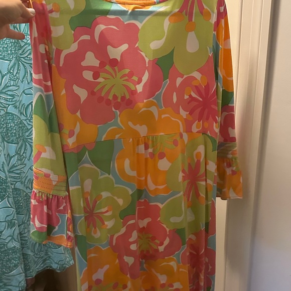 Lilly Pulitzer Vibrant Floral Long Sleeve Dress - Picture 4 of 4